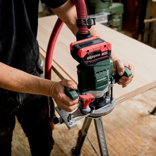 Акумуляторний фрезер Metabo OFV 18 LTX BL 12 18В 11000-25000об/хв (601743840) - фото №1