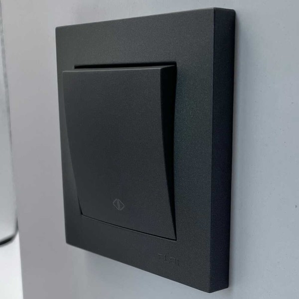 Вимикач EL-BI VEGA антрацит матовий 1-кл проміжний ( 510-016700-214 ) - фото №1