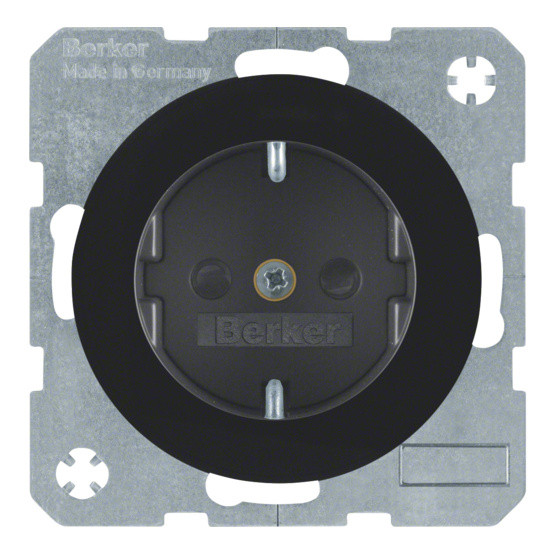 Розетка черная с з/к и шторками Berker R.x