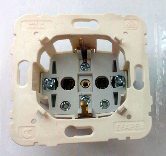 Одинарная розетка Logus 21131 TIS 2P+Z Шуко 16А 250В (серый) - фото №1