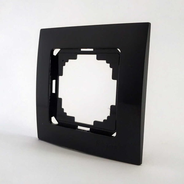 Рамка Nilson Touran чорна 1-на ( 24220091 )