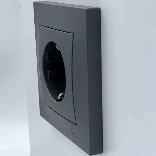 Розетка EL-BI VEGA антрацит матовый 1-я с заземлением ( 510-016700-217 ) - фото №1