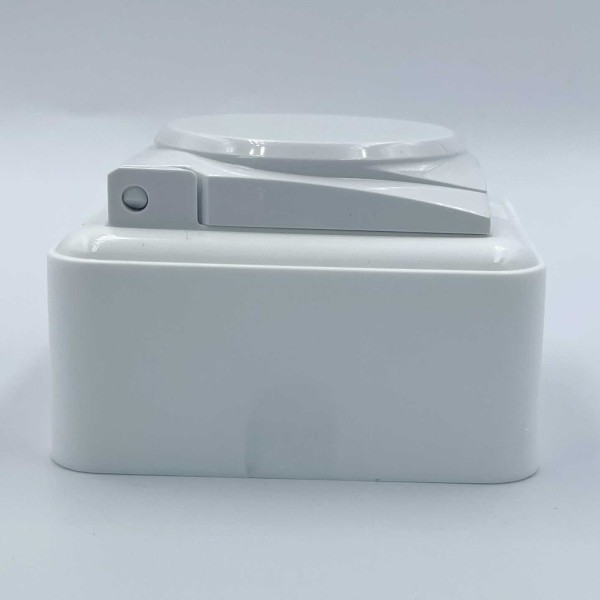 Розетка Nilson Unique біла 1-на з заземленням з кришкою ( 28111018 ) - фото №3