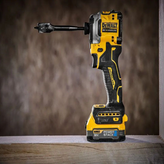 Ударний акумуляторний безщітковий шурупокрут DeWALT DCF850E1T XR Li-Ion 18В з 1 акумулятором - фото №3