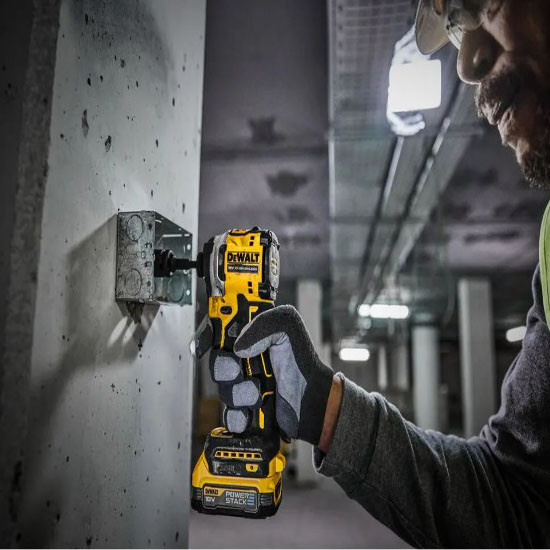 Ударний акумуляторний безщітковий шурупокрут DeWALT DCF850E1T XR Li-Ion 18В з 1 акумулятором - фото №4