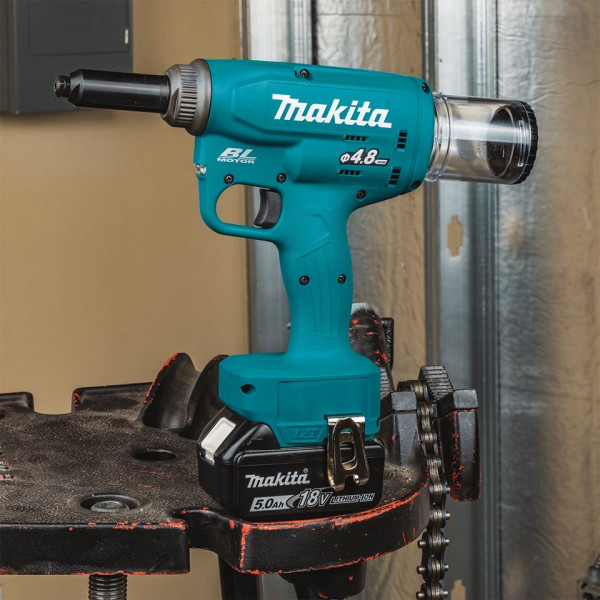 Заклепочник Makita LXT DRV150Z 10kN-2,4/3,2/4/4,8мм 18В (без АКБ та ЗУ) - фото №1