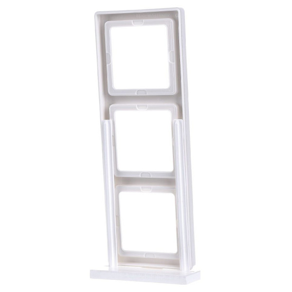 Рамка 3-местная полярная белизна Berker Q.1 - фото №4