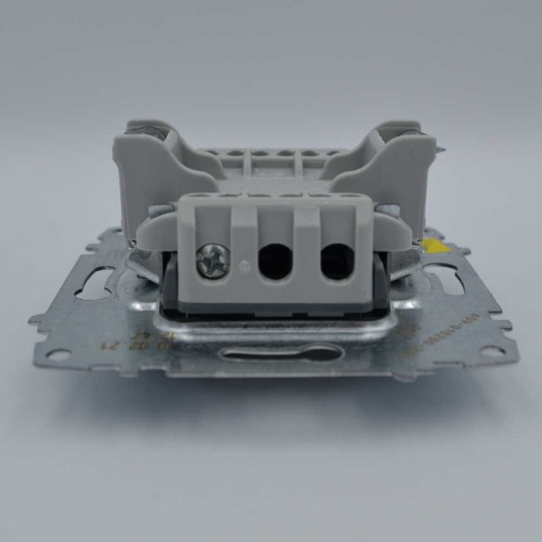 Розетка ELBI ZENA Silverline жемчужина 1-я с заземлением без рамки ( 609-012500-217 ) - фото №4