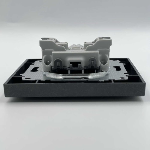 Розетка EL-BI VEGA антрацит матовый 1-я без заземления ( 510-016700-215 ) - фото №4