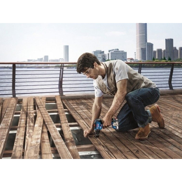 Шуруповерт-дриль Bosch GSR 18V-50 з набором біт та торцевих ключів 43шт (06019H5004) - фото №4