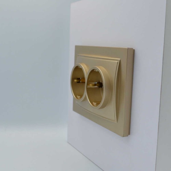 Розетка Nilson Thor золото 2-на з заземленням ( 27151025 ) - фото №2