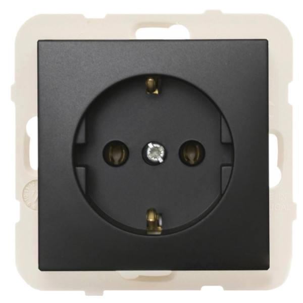 Одинарная розетка Logus 21131 TPM 2P+Z Шуко 16А 250В (черная матовая)