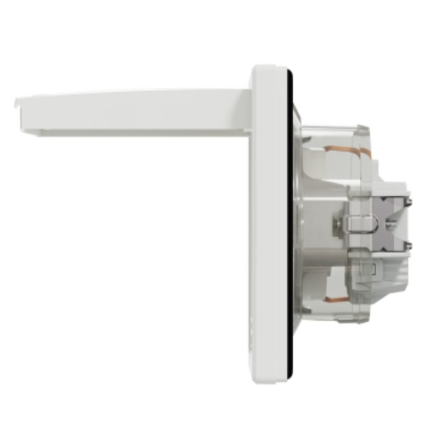 Розетка із захисними шторками та кришкою біла Asfora, EPH3100321 - фото №1