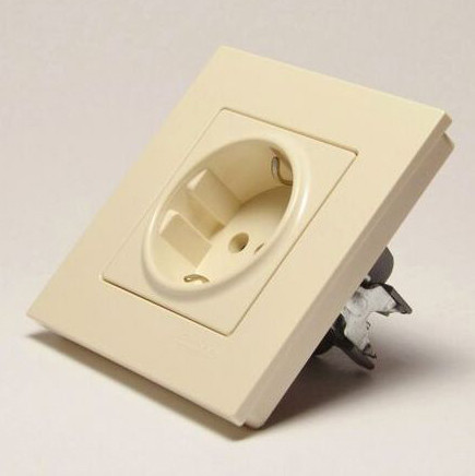 Розетка с з/к Gunsan Eqona крем - фото №2