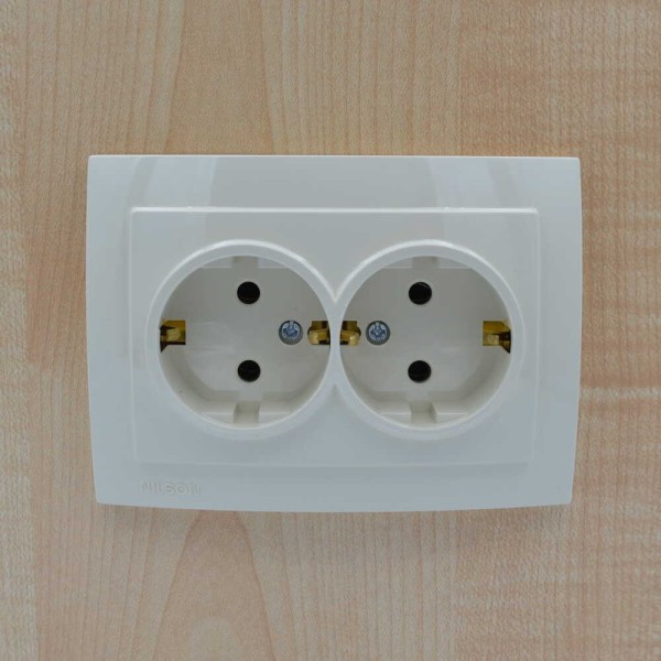 Розетка Nilson Touran кремова 2-на з заземленням ( 24121025 ) - фото №4