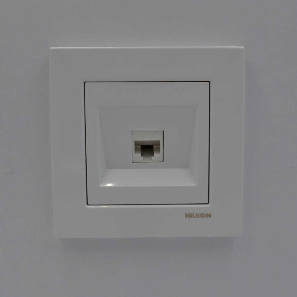 Розетка Nilson Moda біла комп'ютерна CAT6e RJ45 ( 21112045 ) - фото №1