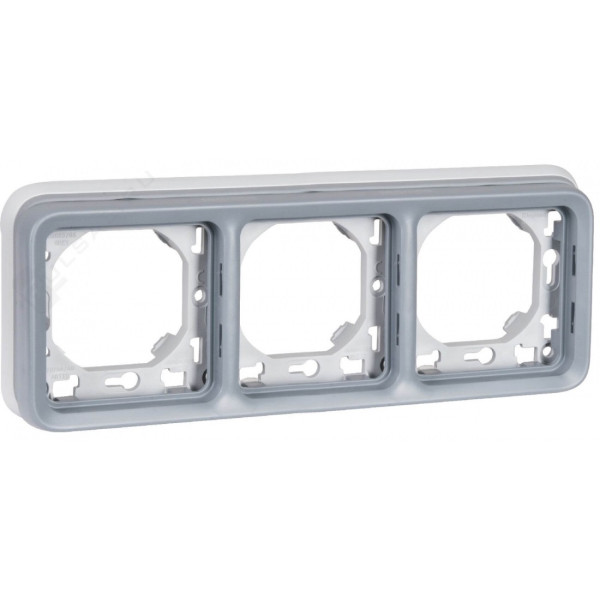 Рамка 3-местная серая Legrand