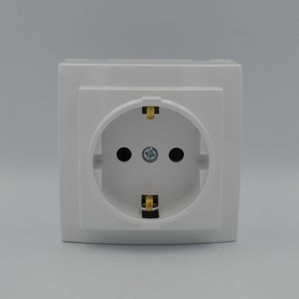 Розетка Nilson Themis біла 1-на з заземленням ( 26111017 ) - фото №1