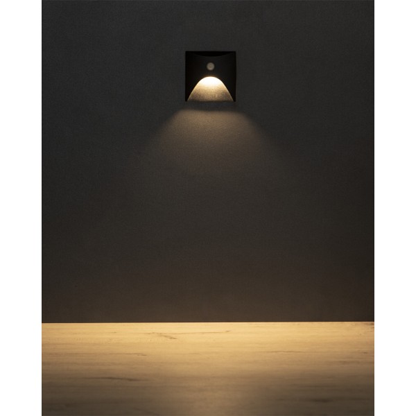 Светильник для подсветки лестницы/коридора Kanlux 39130 Exin LED 1x2.5W 3000K 50Lm IP65 черный - фото №1