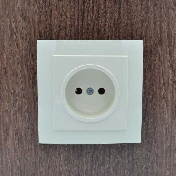 Розетка Nilson Touran кремова 1-на без заземлення ( 24121015 ) - фото №4