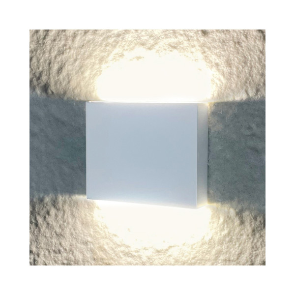 Вуличний світильник Goldlux 315663 Chicago Led 1x6.5W 4000K 680Lm IP44 WH - фото №1