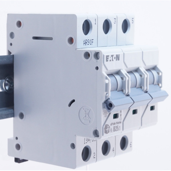 Автоматический выключатель Eaton Moeller HL-B25/3 - фото №1
