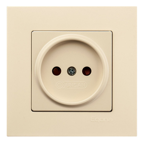 Розетка без з/к со шторками Gunsan Eqona крем