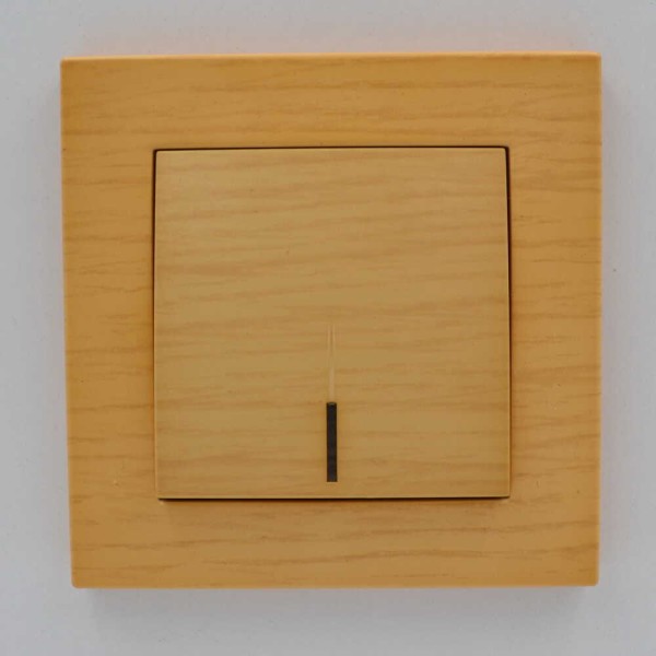 Вимикач ELBI ZENA Woodline клен 1кл з підсвіткою без рамки ( 609-012700-201 ) - фото №1