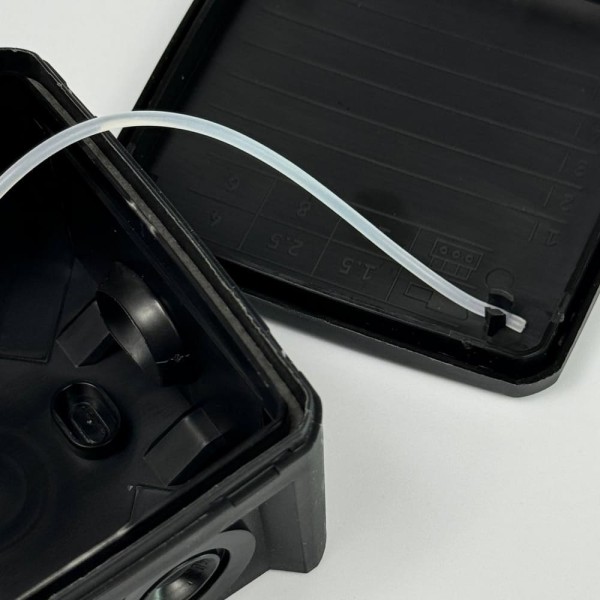 Коробка розподільча СКІМ K85B 88х88х52 чорна IP65 ( B1102007 ) - фото №9