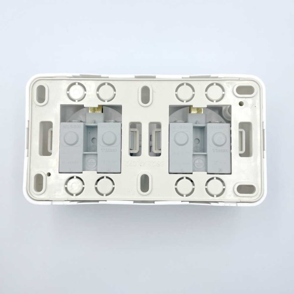 Розетка Nilson Unique белая 2-я с заземлением ( 28111025 ) - фото №3