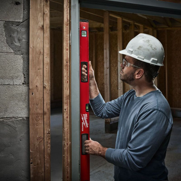 Магнитный уровень MILWAUKEE 4932459069 Redstick Backbone 120см - фото №5