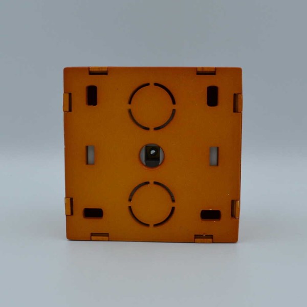 Розетка Nilson Themis дуб 1-на з заземленням з кришкою ( 26251018 ) - фото №4