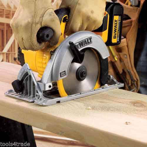 Аккумуляторная дисковая пила DeWALT DCS570NT 18В - фото №3