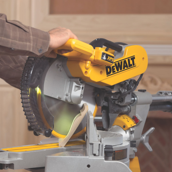 Настольная торцовочная пила DeWALT DWS780 1675Вт - фото №2