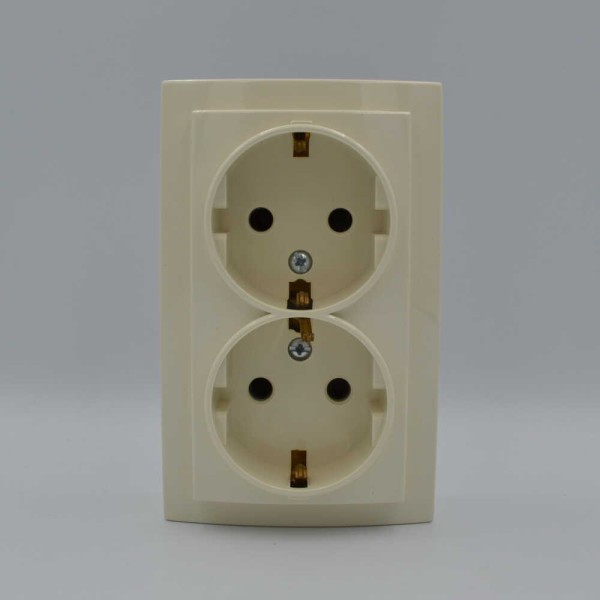 Розетка Nilson Themis кремова 2-на з заземленням ( 26121025 ) - фото №3