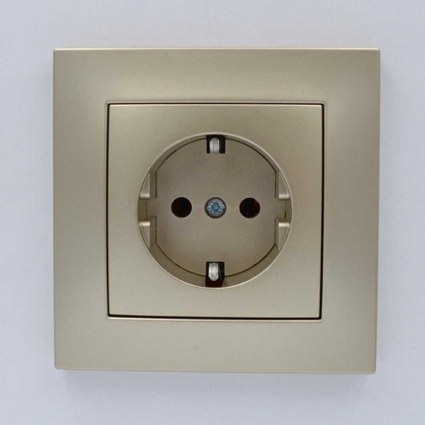 Розетка ELBI ZENA Silverline титан 1-я с заземлением без рамки ( 609-011400-217 ) - фото №3