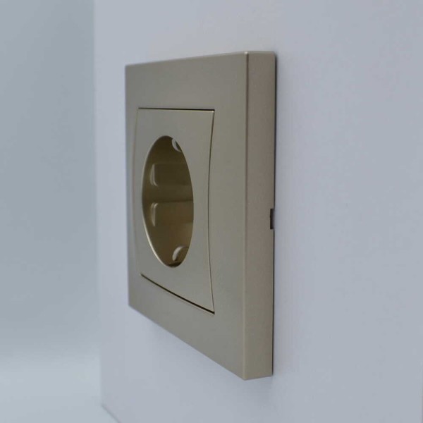 Розетка ELBI ZENA Silverline титан 1-я с заземлением без рамки ( 609-011400-217 ) - фото №4