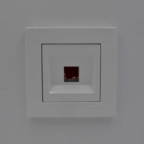 Розетка Nilson Moda біла комп'ютерна без модуля ( 21112042 ) - фото №1