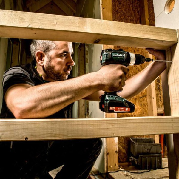 Аккумуляторная дрель-шуруповерт бесщеточная Metabo BS 18 LT BL 18В быстросменный патрон (602325890) - фото №1