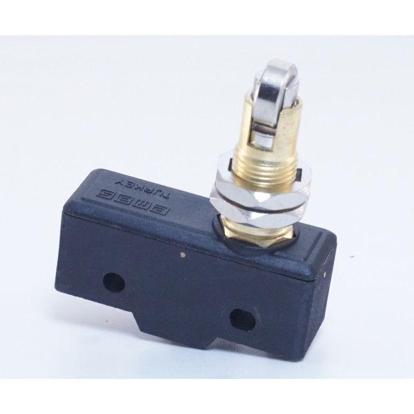 Конечный мини выключатель под винт EMAS MN1MUM8 - фото №3