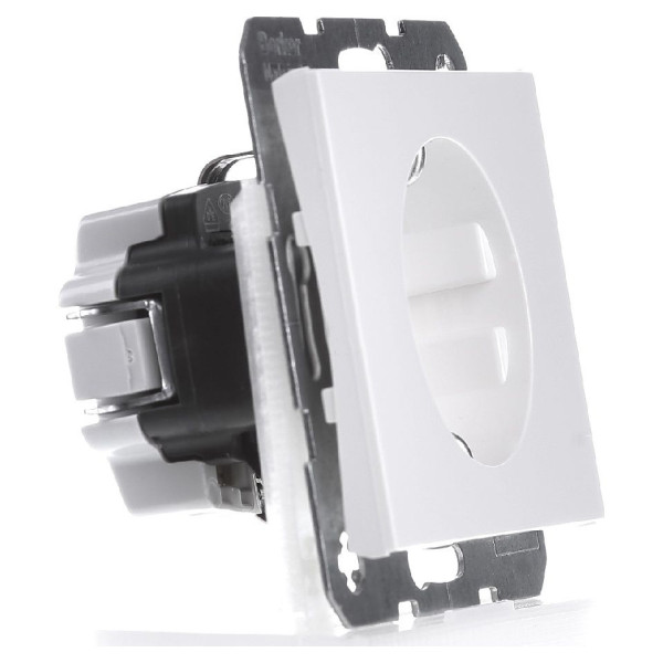 Розетка с з/к полярная белизна Berker K.1 - фото №2