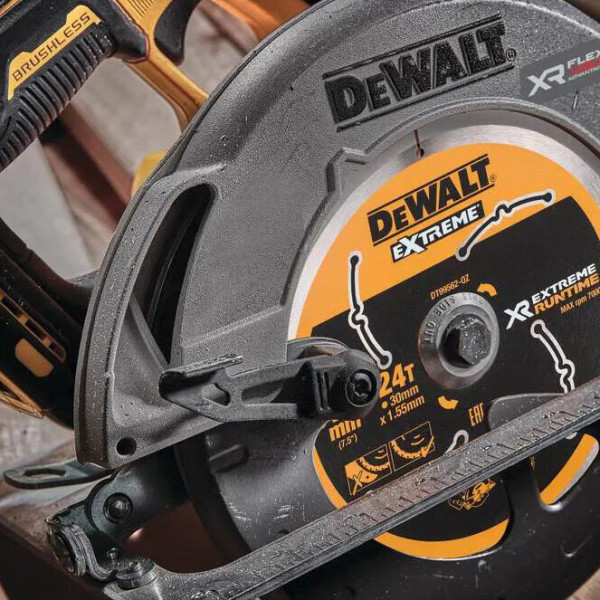 Акумуляторна дискова пила безщіткова DeWALT DCS573NT FLEXVOLT ADVANTAGE XR Li-lon 18В Ø190х30мм 5500об/хв - фото №3