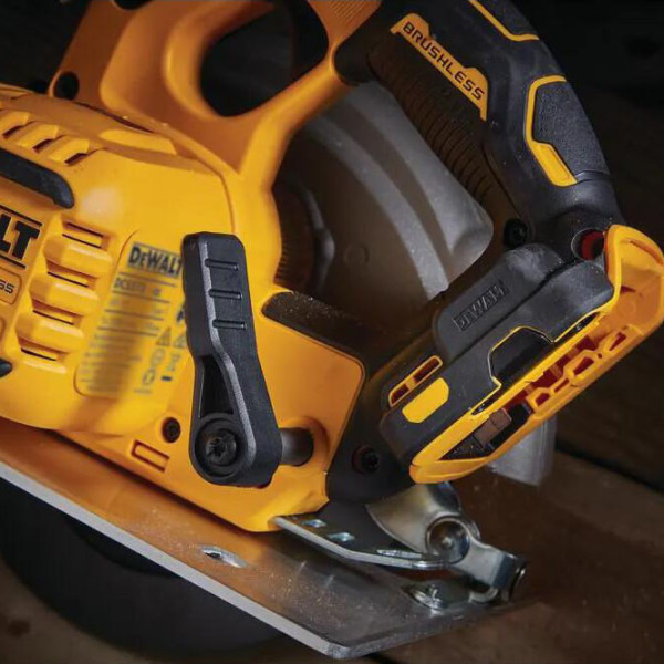 Акумуляторна дискова пила безщіткова DeWALT DCS573NT FLEXVOLT ADVANTAGE XR Li-lon 18В Ø190х30мм 5500об/хв - фото №5