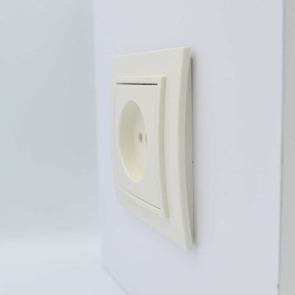 Розетка ELBI ZENA кремовая 1-я без заземления с рамкой ( 500-010300-215 ) - фото №1