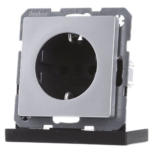 Розетка с з/к алюминий Berker Q.х - фото №1