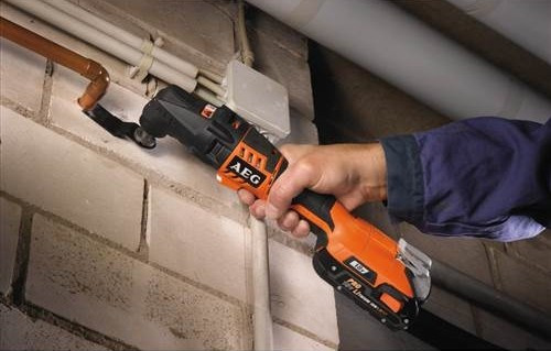 Багатофункціональний інструмент AEG 4935446706 18В OMNI-MTX - фото №1