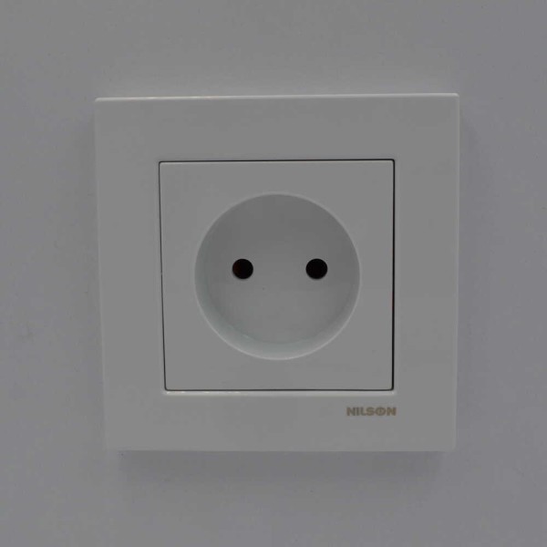 Розетка Nilson Moda біла 1-на без заземлення ( 21111015 ) - фото №1