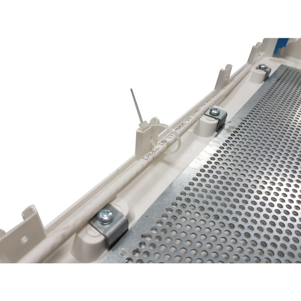 Мультимедійний щит 3-рядний Hager Golf - фото №6