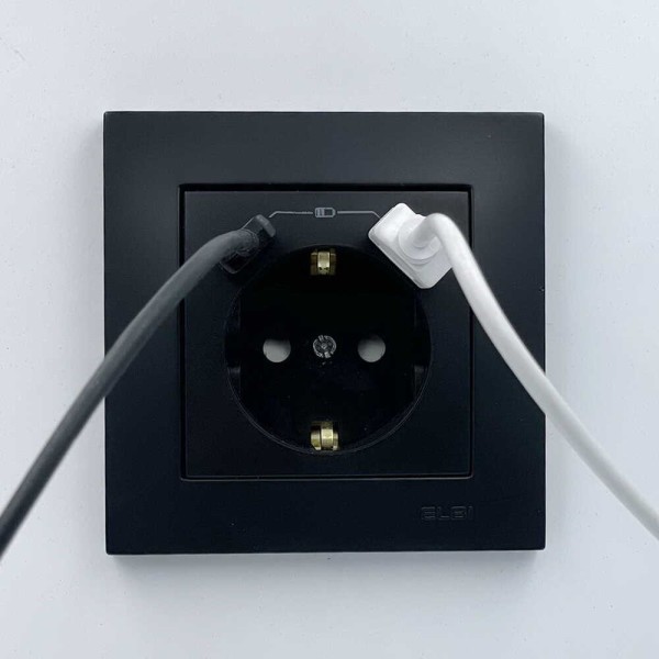 Розетка EL-BI VEGA черный мат 1-я с заземлением + 2USB (Type C+A) 2A ( 510-014800-334 ) - фото №2