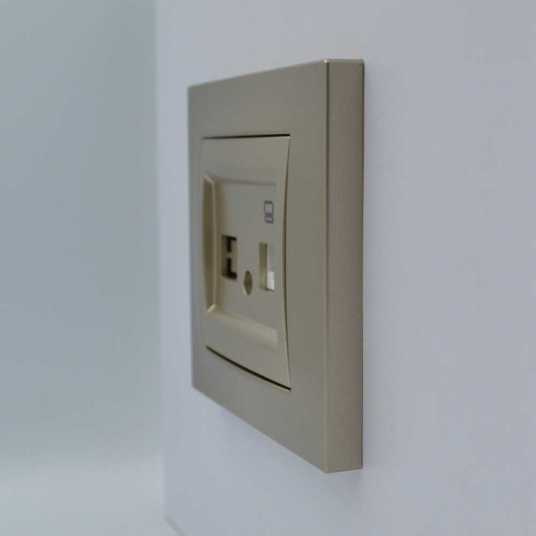 Розетка ELBI ZENA Silverline титан комп'ютерна 1-на без рамки ( 609-011400-247 ) - фото №4